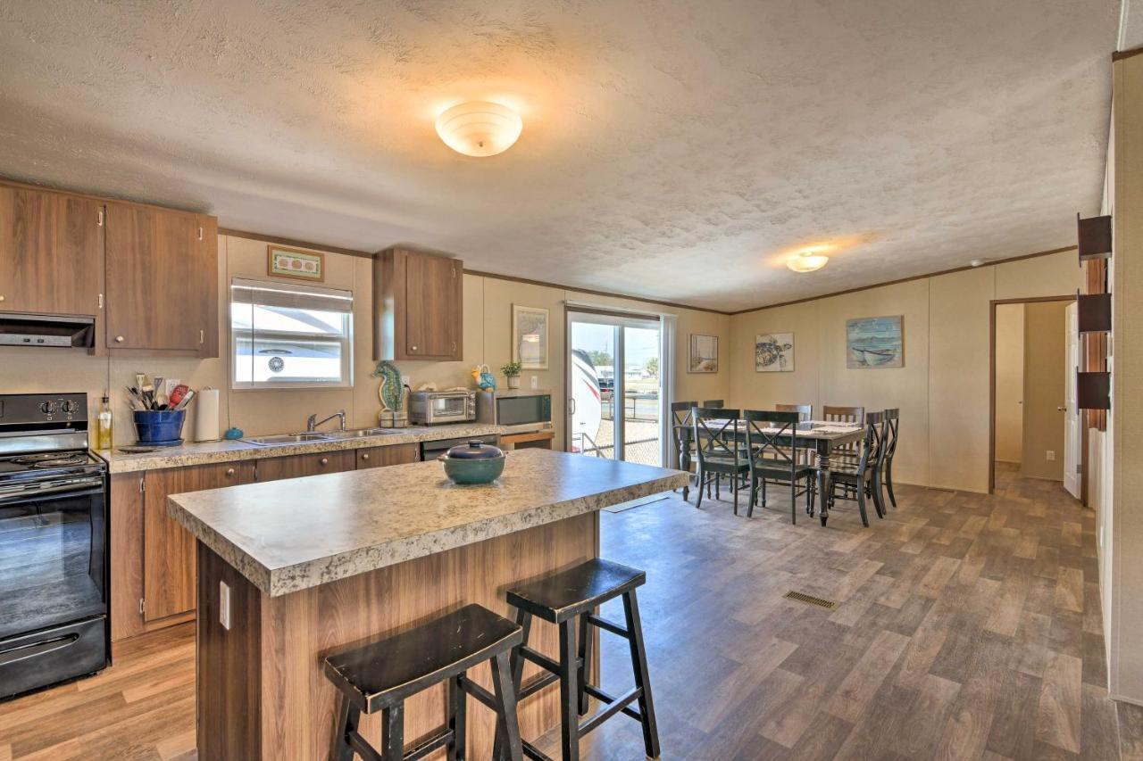 Quaint Port Oconnor Home - 3 Mi To Beach! Port O'Connor Zewnętrze zdjęcie